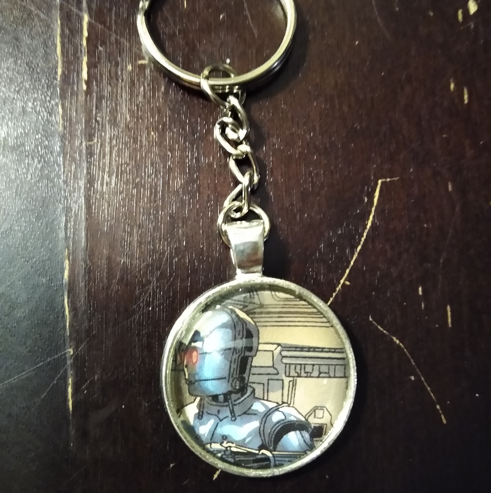 2/$22 Keychain Star Wars Comic C-P3O